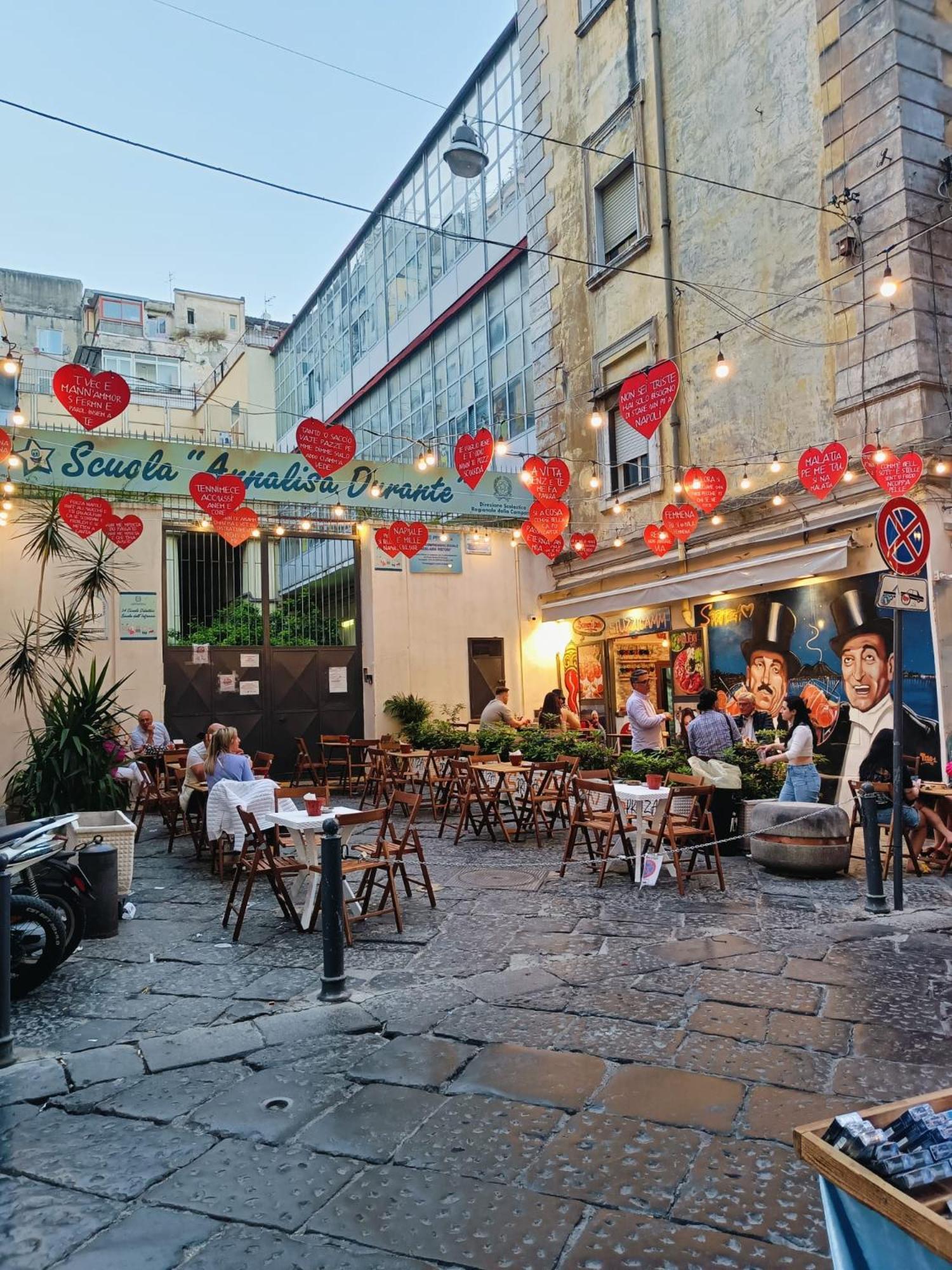 Tasor Historic Center Apartment Naples Exterior photo